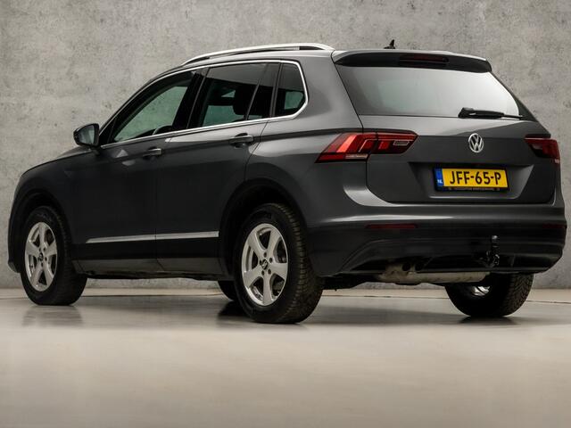 Volkswagen TIGUAN 2.0 TSI 4Motion Highline 190Pk Automaat (PANORAMADAK, GROOT NAVI, HEAD-UP DISPLAY, 360 CAMERA, TREKHAAK, SPORTSTOELEN, GETINT GLAS, ELEK ACHTERKLEP, ADAPTIVE CRUISE, NIEUWSTAAT)