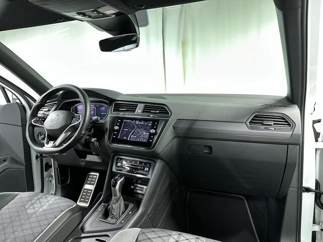 Volkswagen TIGUAN 1.5 TSI R-Line Business+ Automaat | Trekhaak | IQ Light