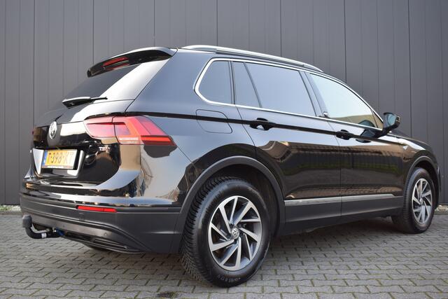 Volkswagen TIGUAN 1.4 TSi Comfortline Business Sound LED | Carplay | Keyless | Trekhaak | Full Map Navi | ECC