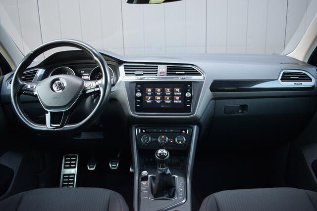 Volkswagen TIGUAN 1.4 TSi Comfortline Business Sound LED | Carplay | Keyless | Trekhaak | Full Map Navi | ECC