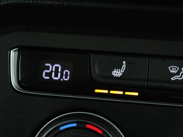 Volkswagen TIGUAN 1.4 TSI R Line | Panoramadak | Stoelverwarming | Trekhaak | Adaptive cruise | Virtual Cockpit | Dynaudio | Massage | Camera | Navigatie | LED Plus | Keyless | 20'' | Park Assist