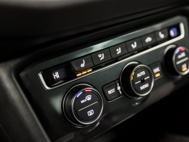 Volkswagen TIGUAN 1.4 TSI Sportline (APPLE CARPLAY, GROOT NAVI, CLIMATE, STOELVERWARMING, ADAPTIVE CRUISE, SPORTSTOELEN, TREKHAAK, PARKEERSENSOREN, NIEUWSTAAT)