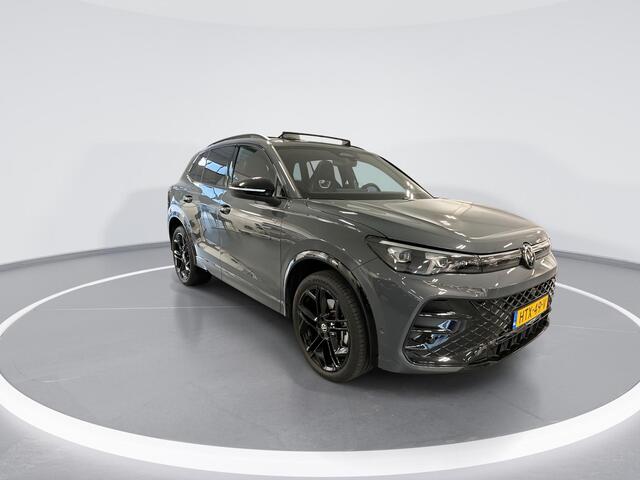 Volkswagen TIGUAN 1.5 eHybrid 204pk DSG R-Line Edition · Panoramadak · 360 Camera · Inklap. Trekhaak · Matrix LED · Side Assist · Stuur- & Stoelverwarming · Garantie t/m 08-07-2029 of 100.000km