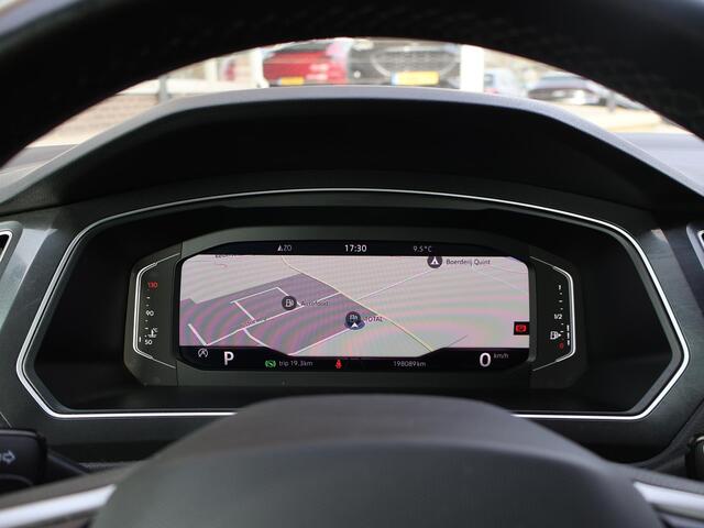 Volkswagen TIGUAN 2.0 TDI DSG + VIRTUAL COCKPIT | WEGKL. TREKHAAK | CAMERA | STUUR/STOELVERW. | CARPLAY
