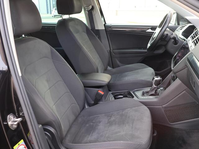 Volkswagen TIGUAN 2.0 TDI DSG + VIRTUAL COCKPIT | WEGKL. TREKHAAK | CAMERA | STUUR/STOELVERW. | CARPLAY