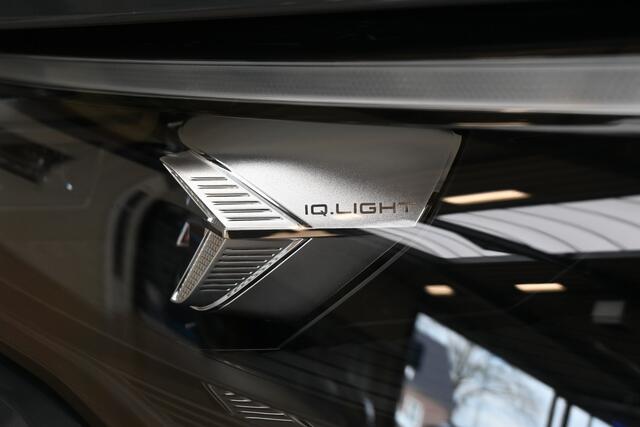 Volkswagen TIGUAN 1.5 eTSI 150pk Elegance | 360° Camera | IQ. Light | Trekhaak | 100% (Dealer) onderhouden label