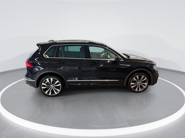 Volkswagen TIGUAN 2.0 TSI 4Motion Highline · Panoramadak · Lederen bekleding · R-line exterieur · 360 gr. Camera · Trekhaak · 20'' · Elektrische stoelverstelling · Apple/Android Car Play · Navigatie ·