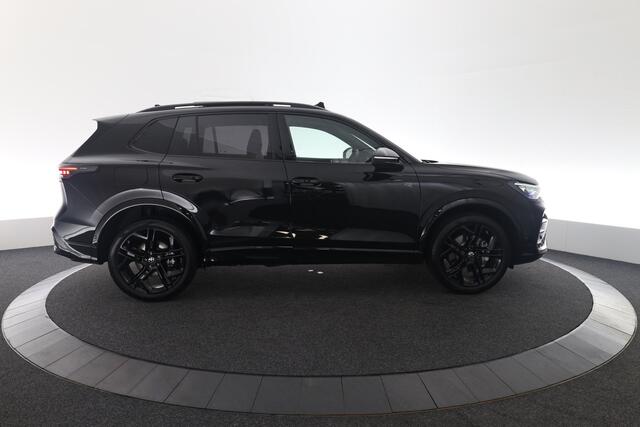 Volkswagen TIGUAN 1.5 eHybrid R-Line Edition | Blackstyle