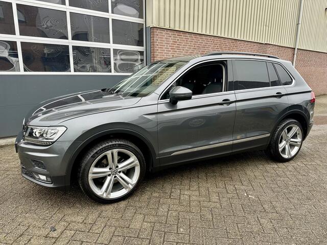 Volkswagen TIGUAN 2.0 TDI 150pk DSG/Aut. Grijs kenteken/Van Airco,Cruise,Navi,Camera,Sfeerverl,Pdc,19 Lmv