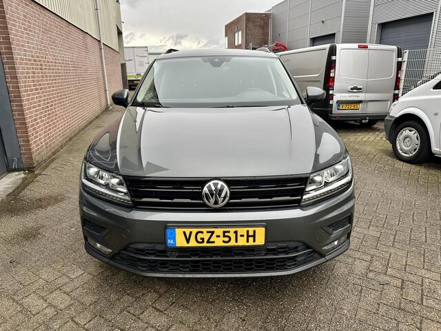 Volkswagen TIGUAN 2.0 TDI 150pk DSG/Aut. Grijs kenteken/Van Airco,Cruise,Navi,Camera,Sfeerverl,Pdc,19 Lmv