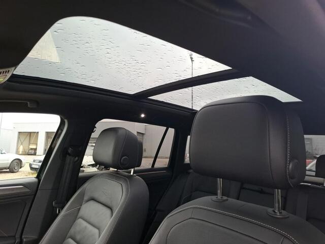 Volkswagen TIGUAN 1.4 TSI eHybrid R-Line Business - Pano - Leder - Trekhaak - DCC