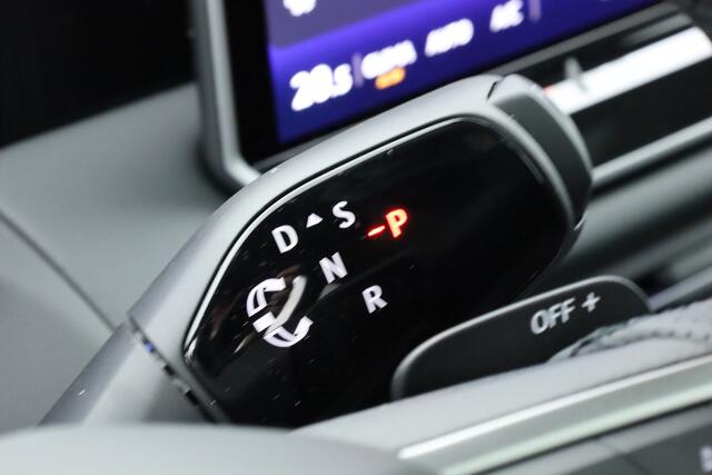 Volkswagen TIGUAN 1.5 eHybrid R-Line Black Style 272pk | Pano | HUD | 360cam | Massage | Elek. Trekhaak | 20'' | Adapt. Cruise | Keyless |