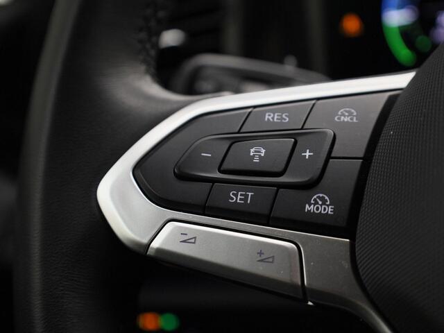 Volkswagen TIGUAN 1.5 eHybrid 204pk Life Edition DSG · Trekhaak · Stoelventilatie & verwarming · Leder · Camera · Navigatie · Apple/Android Car Play Massagefunctie · Garantie t/m 16-10-2028 of 100000km.