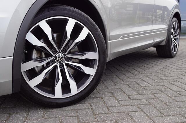 Volkswagen TIGUAN 2.0 TSI DSG 4Motion R-Line 180pk/ Panodak / Navi/ Dynaudio/20 Inch LM /Virtual cockpit