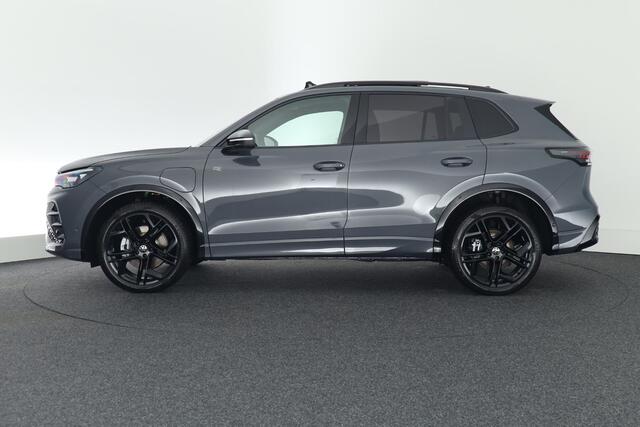Volkswagen TIGUAN 1.5 272pk eHybrid R-Line Edition Black Style Trekhaak 360Camera Keyless Massage Virtual Cockpit Panoramadak Navigatie