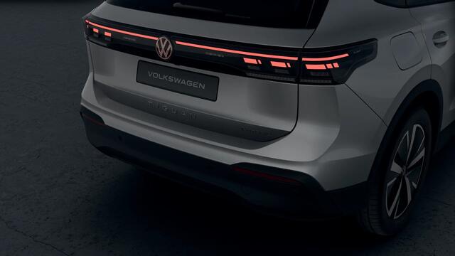 Volkswagen TIGUAN 1.5 eHybrid 204 6DSG Life Edition | 'App-Connect' draadloze smartphone integratie | Automatische afstandsregeling (Adaptive Cruise Control) | Digital Cockpit Pro (26 cm)