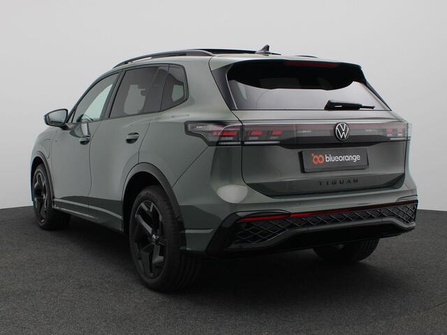 Volkswagen TIGUAN 1.5 eHybrid R-Line Edition 272PK DSG Pano-Schuifdak, Black Style, 19" LM Velgen, Keyless, Navi via Apple Carplay/Android Auto, Achteruitrijcamera, Side Assist, Elektr. Achterklep