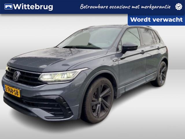 Volkswagen TIGUAN 1.5 TSI R-Line Business+ / Panoramadak / Black Style / 19" LMV / Carplay / Camera / Stuur en Stoelverwarming