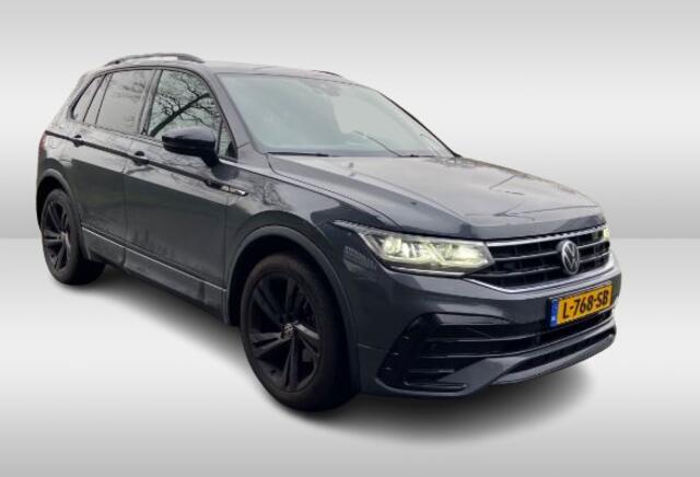 Volkswagen TIGUAN 1.5 TSI R-Line Business+ / Panoramadak / Black Style / 19" LMV / Carplay / Camera / Stuur en Stoelverwarming