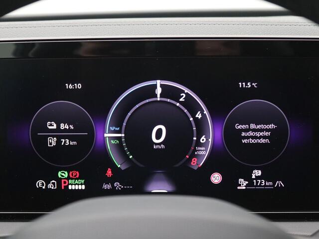 Volkswagen TIGUAN 1.5 eHybrid R-Line Edition 272PK DSG Black Style, Trekhaak, 19" LM Velgen, Keyless, Navi via Apple Carplay/Android Auto, Achteruitrijcamera, Side Assist, Elektr. Achterklep, Pano-Schuifdak