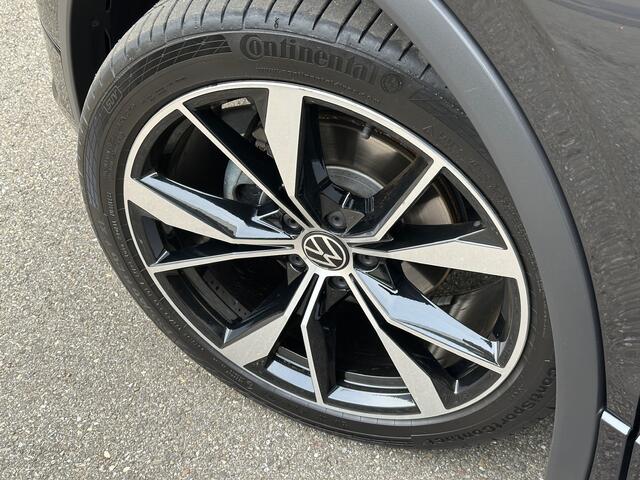 Volkswagen TIGUAN 1.5 TSI 150pk DSG R-Line | Panoramadak | 20 inch | Black Style | Camera | Virtual | Carplay | Elek. Achterklep | Rijklaar incl. garantie