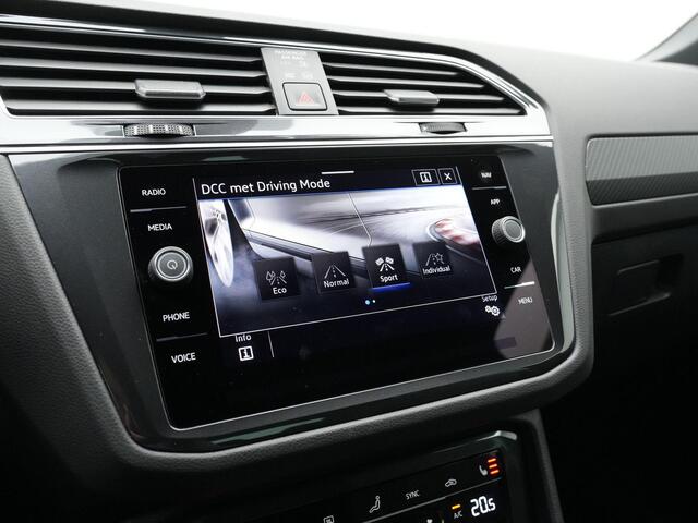 Volkswagen TIGUAN 1.4 TSI eHybrid 245 pk R-Line | Trekhaak | 360 Camera | Adaptief onderstel | IQ Light | Stuur-/achterbankverwarming