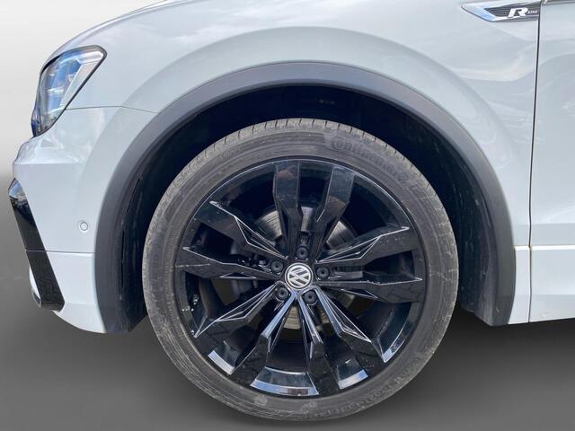 Volkswagen TIGUAN 1.5 TSI ACT Highline Business R | Automaat | Panorama Dak | Camera | Stoel/Stuurverwarming | Adaptief Cruise Control | Climate Control | DAB