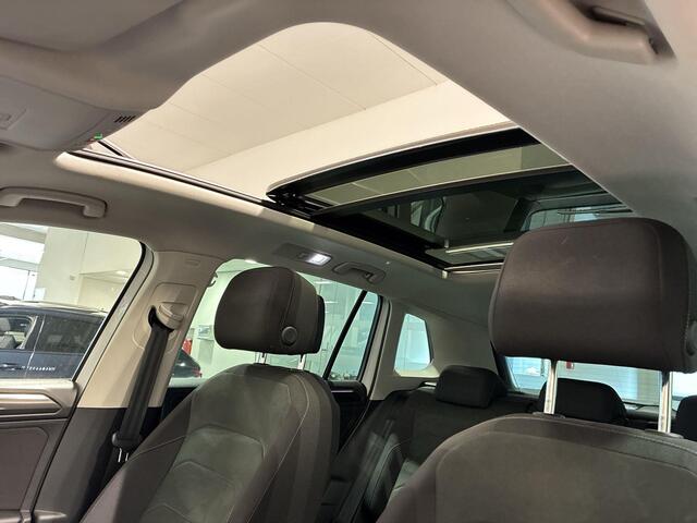 Volkswagen TIGUAN 1.4 TSI 245pk DSG eHybrid Elegance · Panoramadak · Camera · Apple/Android Car Play · Navigatie · P-Sensoren · 18'' Inch ·