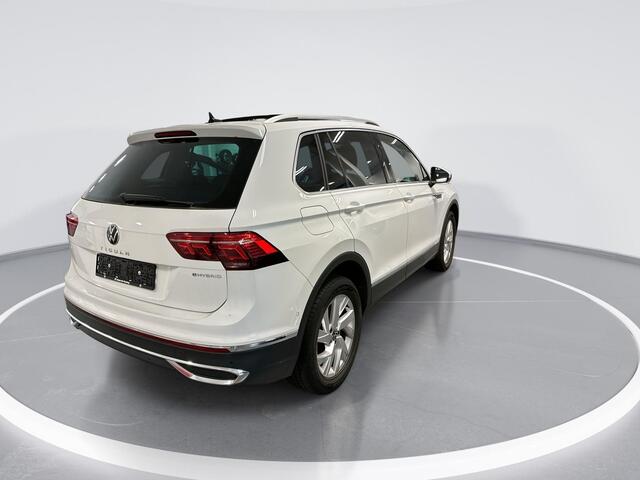 Volkswagen TIGUAN 1.4 TSI 245pk DSG eHybrid Elegance · Panoramadak · Camera · Apple/Android Car Play · Dodehoek Detectie · 18'' Inch ·