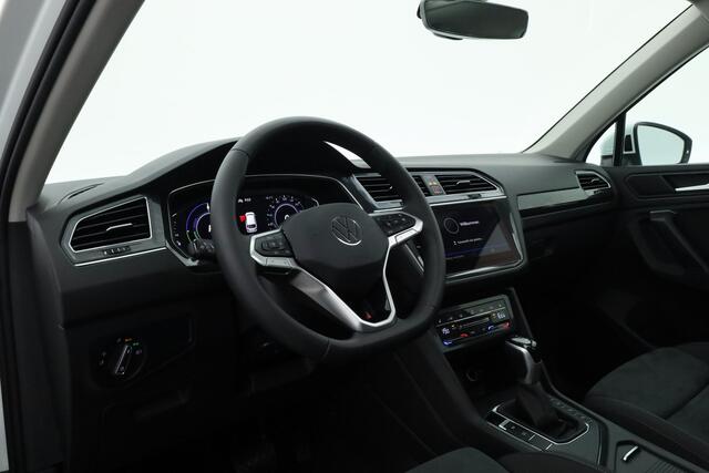 Volkswagen TIGUAN 1.4 TSI eHybrid Business+ | Pano | Camera | Adapt. Cruise | Stoel- Stuurverw. | Digi. Cockpit | Apple CarPlay