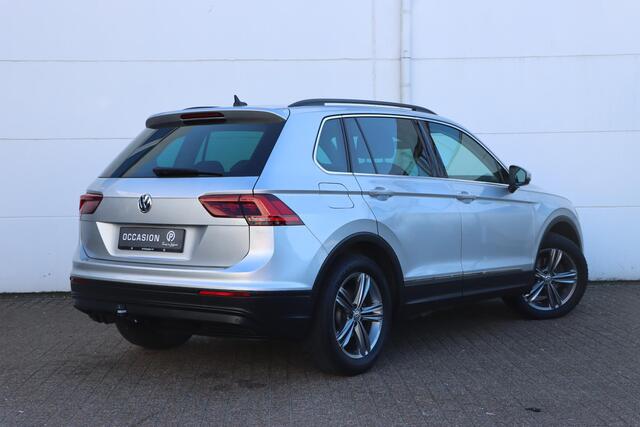 Volkswagen TIGUAN 1.5 TSI ACT Comfortline Trekhaak | Sensoren | Carplay