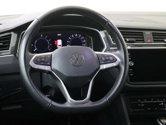 Volkswagen TIGUAN 1.4 TSI eHybrid Life Navigatie | Parkeercamera | LM velgen | Climat control |