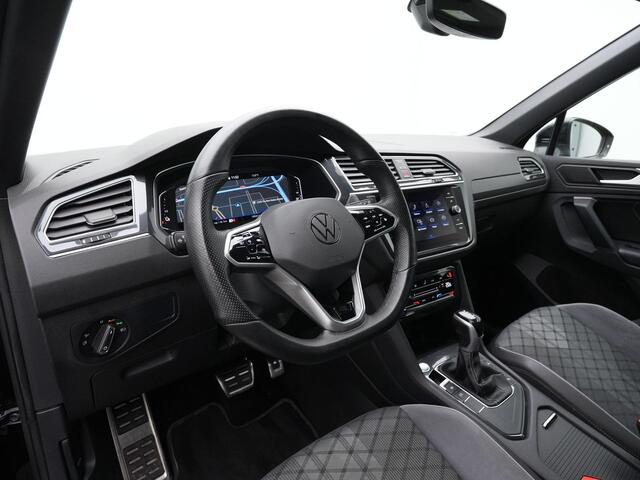Volkswagen TIGUAN 1.4 TSI eHybrid 245 pk DSG R-Line | Panoramadak | IQ Light | Stuur-/stoelverwarming | Achteruitrijcamera