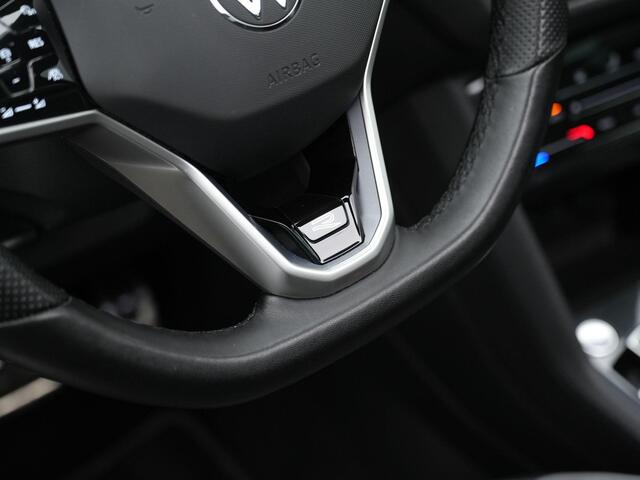 Volkswagen TIGUAN 1.4 TSI eHybrid 245 pk DSG R-Line | Panoramadak | IQ Light | Stuur-/stoelverwarming | Achteruitrijcamera