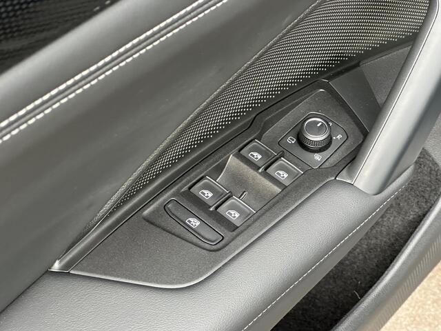 Volkswagen TIGUAN 1.5 eTSI 150pk DSG GOAL | Trekhaak | 360 Camera | IQ light | Dode hoek | Elek. Achterklep | Rijklaar incl. garantie