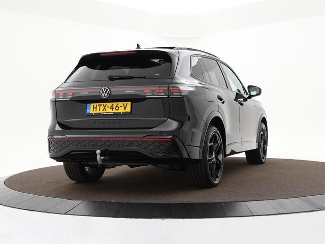 Volkswagen TIGUAN 1.5 eHybrid 204pk DSG R-Line Edition · Panoramadak · 360 Camera · Inklap. Trekhaak · Matrix LED ·Dodehoek sensor · Stuur- & Stoelverwarming · Garantie t/m 03-07-2029 of 100.000km