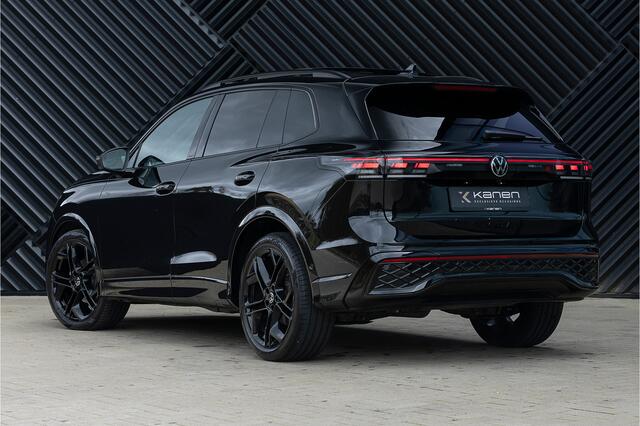 Volkswagen TIGUAN 1.5 eTSI R-Line ACC Pano IQ Light Massage 360 Ambient Winterpakket