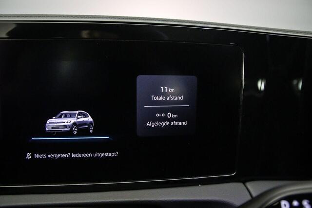 Volkswagen TIGUAN R-Line Edition 1.5 TSI eHybrid 272pk DSG Automaat Trekhaak, Panoramadak, Adaptive cruise control, Elektrische achterklep, LED koplampen, Achteruitrijcamera