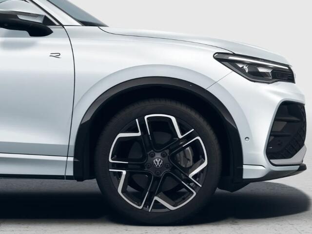 Volkswagen TIGUAN R-Line Edition 1.5 eHybrid 204 PK 6 versn. DSG · Achteruitrijcamera · Draadloze telefoonlader · Black Style Pakket · Panoramaschuif-kanteldak