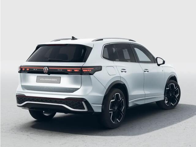 Volkswagen TIGUAN R-Line Edition 1.5 eHybrid 204 PK 6 versn. DSG · Achteruitrijcamera · Draadloze telefoonlader · Black Style Pakket · Panoramaschuif-kanteldak