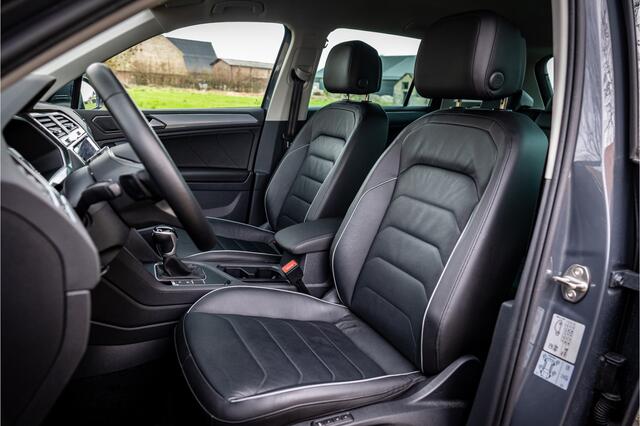 Volkswagen TIGUAN 1.4 TSI eHybrid Life Leder 360 Camera Trekhaak Digi Dash