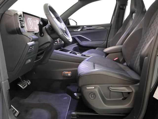 Volkswagen TIGUAN 1.5 eHybrid R-Line Edition 204 pk Automaat (DSG) | Verlengde garantie | Navigatie | Panoramadak | Trekhaak (wegklapbaar) | Parkeersensoren (Park assist) | Rondomzicht camera | Stoelverwarming v/a | R-Line |