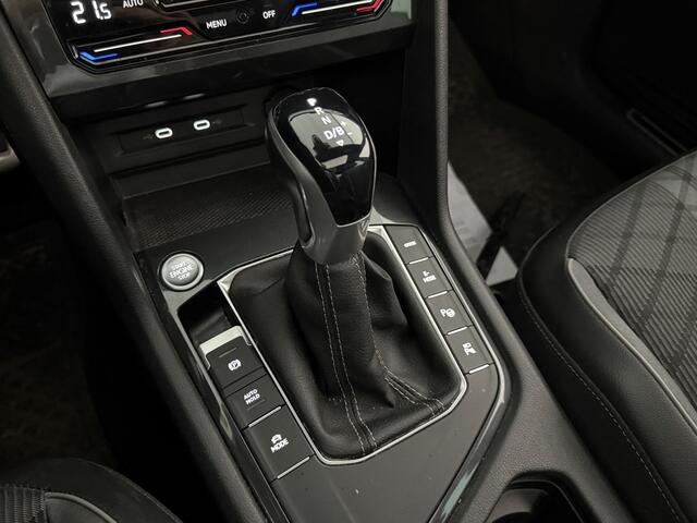 Volkswagen TIGUAN 1.4 TSI eHybrid R-Line / AUTOMAAT/ PANO/ 245 PK/ TREKHAAK/ DCC/ ELEK.KLEP/ PARK.SENSOR.V+A/ 360 CAMERA/ STUUR+STOELVERWARM./ ACC/ KEYLESS/ APP-CONNECT/ HEAD-UP/ NAVI/ DAB/ CLIMA/ LED