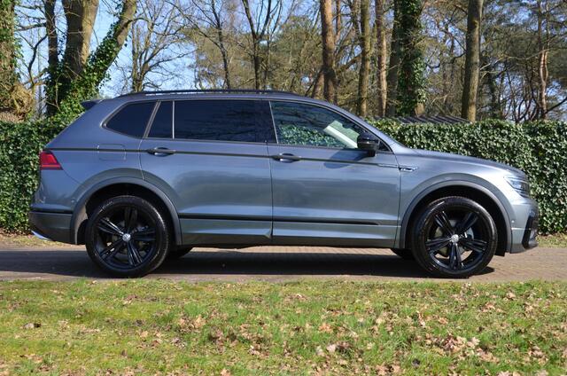 Volkswagen TIGUAN Allspace 1.5 TSI Highline Automaat/Navi/Pdc/Ecc/Led/Virtual dashboard/Achteruitrijcamera/Panoramadak/Cr-Controle/19-Inch Lmv/Stoelverwarming/Dynaudio/Apple Carplay/Android Auto