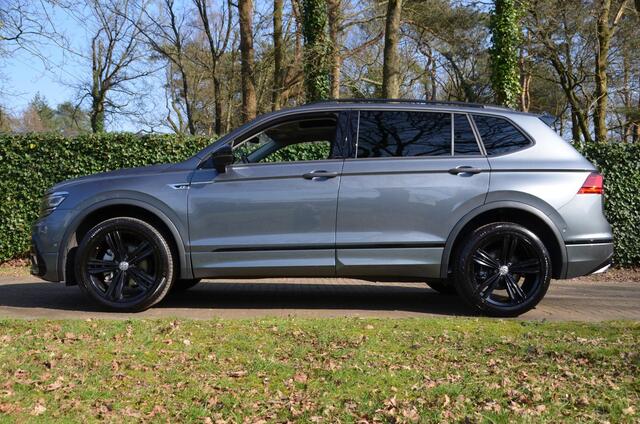 Volkswagen TIGUAN Allspace 1.5 TSI Highline Automaat/Navi/Pdc/Ecc/Led/Virtual dashboard/Achteruitrijcamera/Panoramadak/Cr-Controle/19-Inch Lmv/Stoelverwarming/Dynaudio/Apple Carplay/Android Auto