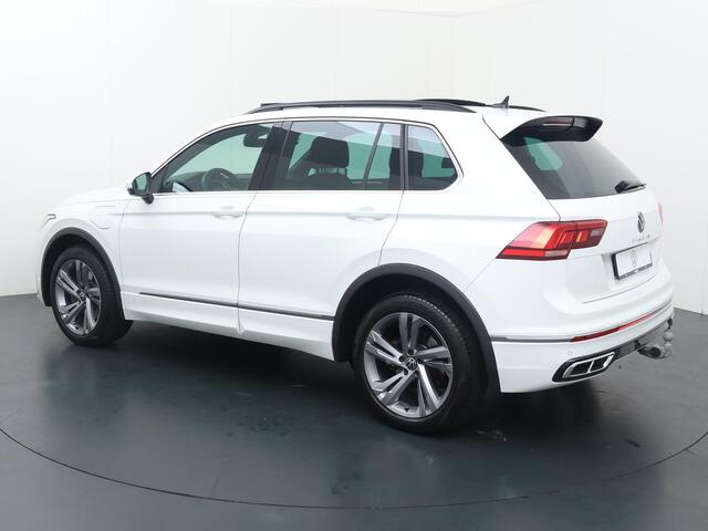 Volkswagen TIGUAN 1.4 TSI eHybrid R-Line Business+ | 245 PK | SoH 97% | Trekhaak wegklapbaar | Panoramadak | Navigatiesyteem | R-Line |