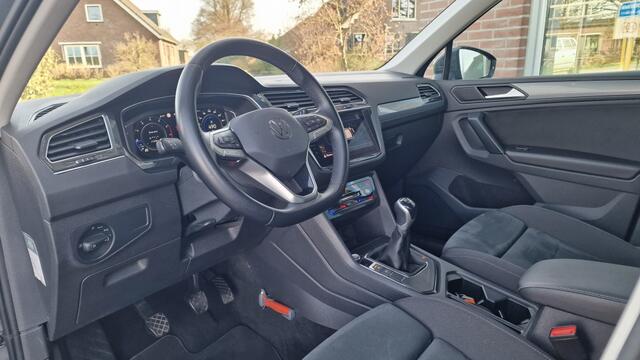 Volkswagen TIGUAN 1.5 TSI Life Business, Trekhaak, NL Auto