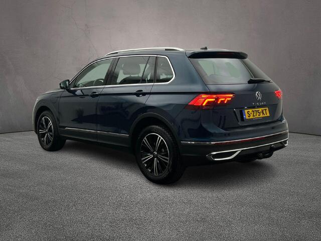 Volkswagen TIGUAN Elegance 1.4 TSI eHybrid 245pk DSG Automaat Trekhaak, Head up display, Adaptive cruise control, LED matrix koplampen, Elektrische achterklep