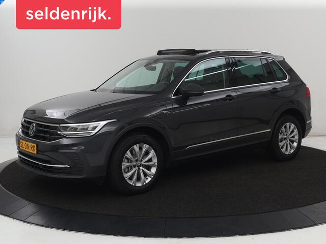 Volkswagen TIGUAN 1.4 TSI eHybrid Comfortline | Panoramadak | Camera | Carplay | Adaptive cruise | Keyless | Navigatie | Full LED | Climate control | Virtual Cockpit | Sfeerverlichting | PHEV | Plug In