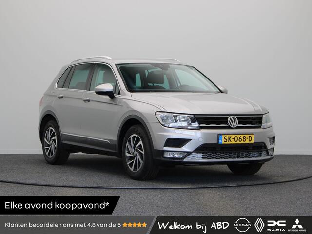 Volkswagen TIGUAN 1.4 TSI Comfortline Business | Climate control | Stoelverwarming | Trekhaak elektrisch uitklapbaar | Navigatie | PDC voor en achter |